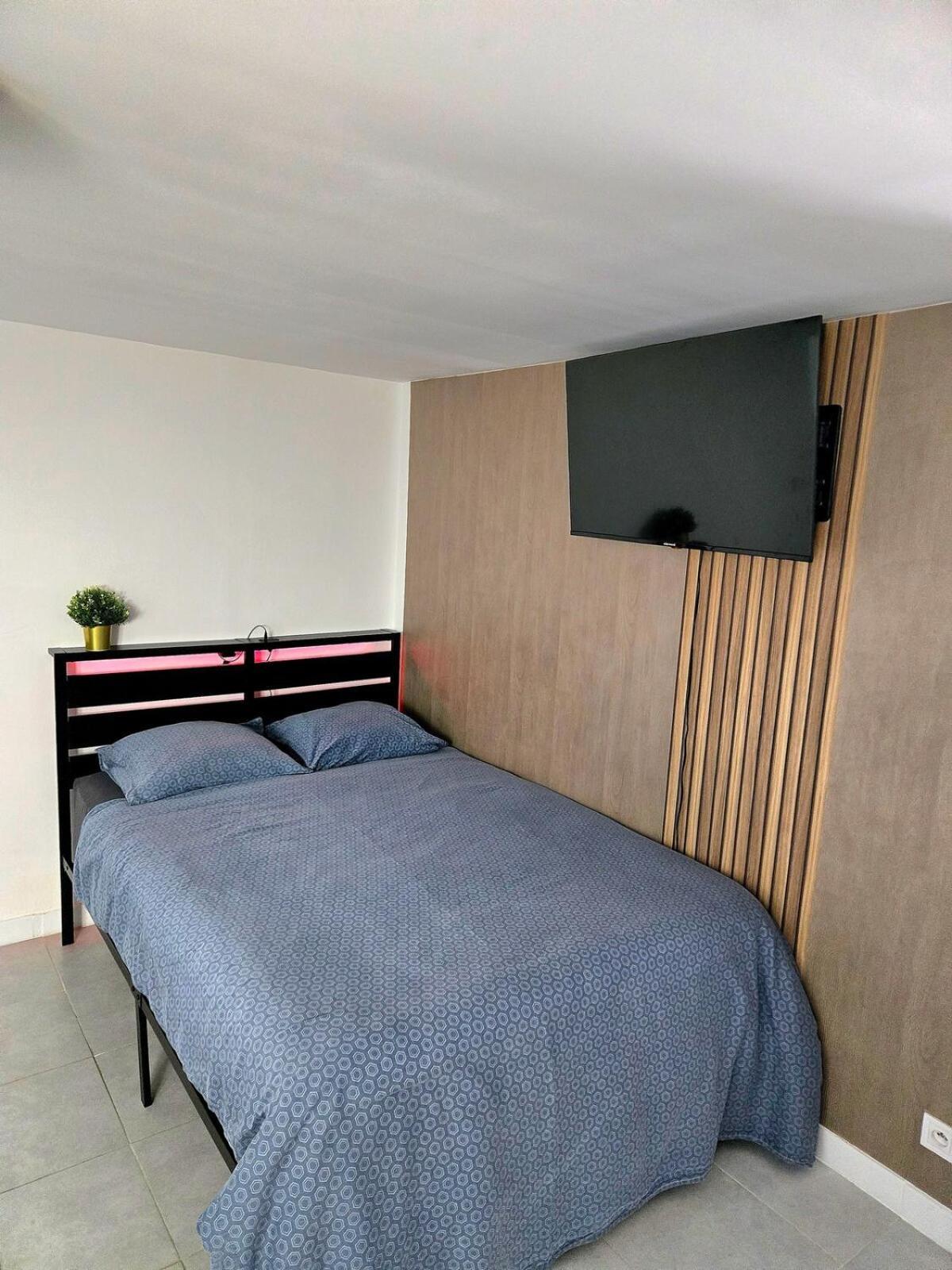 Grand Studio Cosy Proche Paris อิพิเนย์-ซัวร์-แซน ภายนอก รูปภาพ