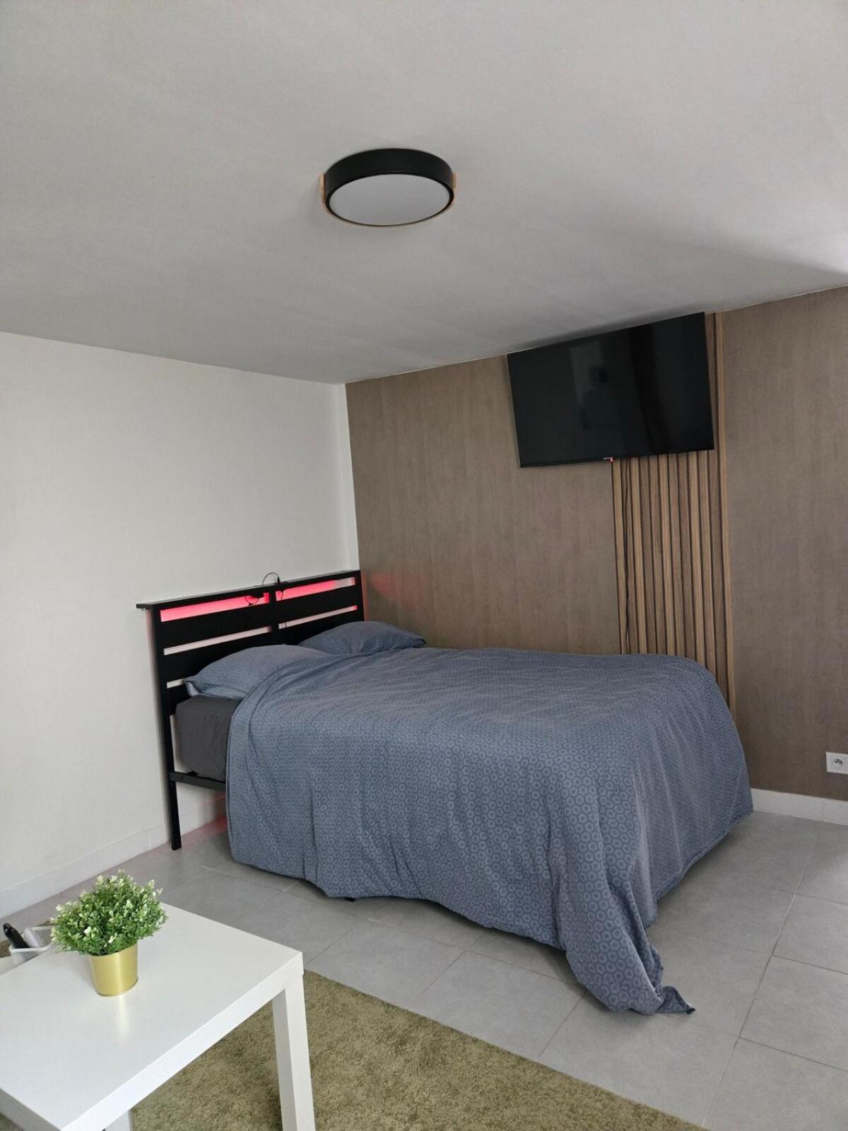 Grand Studio Cosy Proche Paris อิพิเนย์-ซัวร์-แซน ภายนอก รูปภาพ